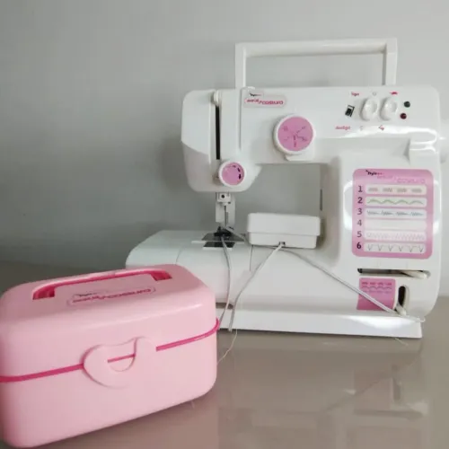 Tire sua criança das telas - Máquina de Costura de verdade feita para os pequenos!