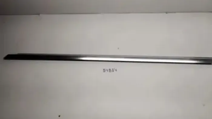 Pestana Porta Dianteira Esquerda Mercedes Benz C180 2016 Prateado