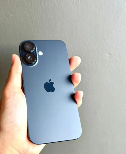 iPhone 16 256GB Preto