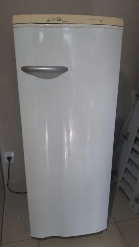 Electrolux 240 litros