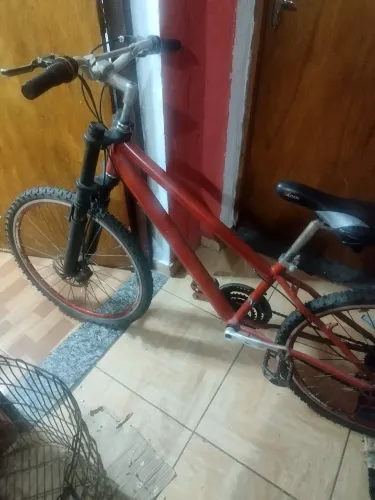 Bicicleta aro 26 com freio a disco vendo ou troco