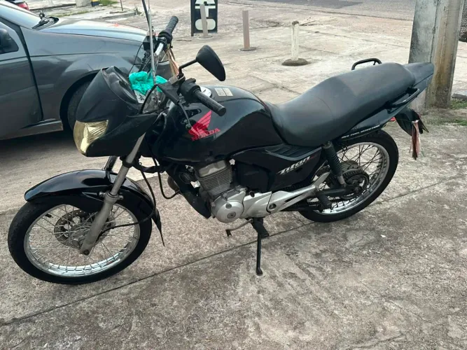 Honda CG Titan 150 ESD 2012 - R$ 9.000,00