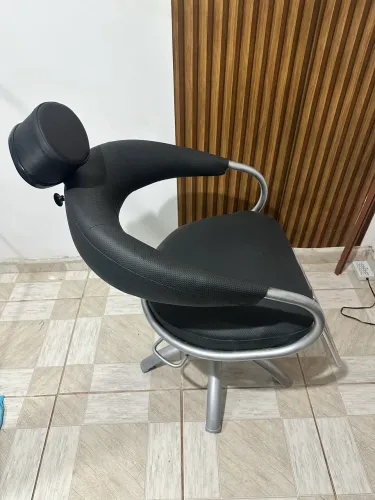 Cadeira de salão (barbeiro/cabeleireiro)