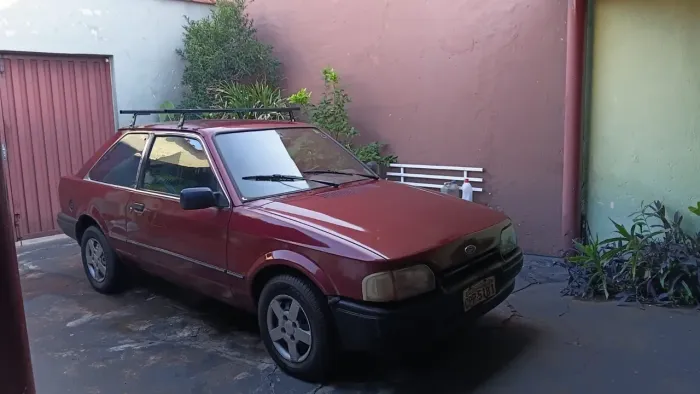 Ford Escort GL 1.8i / 1.8 (álcool) 1990