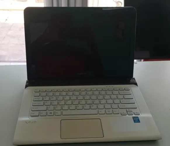 Notebook Sony core  i7 8GB ,  em perfeito estado 