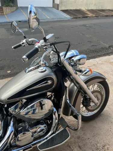 Honda Shadow 750 Luxo