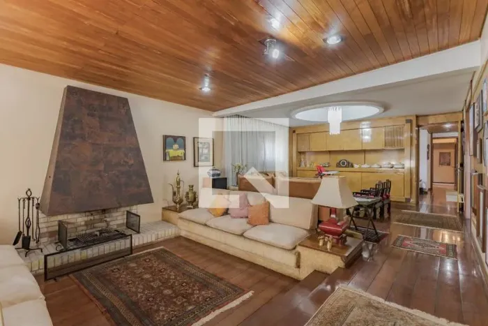 Apartamento à Venda - Petrópolis, 3 Quartos, 450 m2