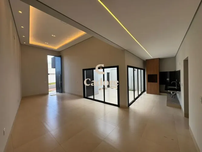 Casa com 153m² de construção no Condomínio Raros Alto Umuarama sendo 3 suítes!