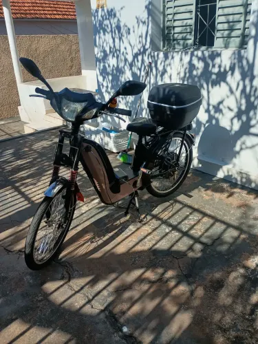 Bicicleta elétrica