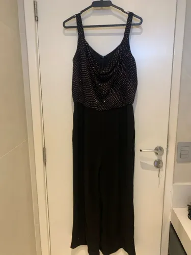Macacao preto com brilho