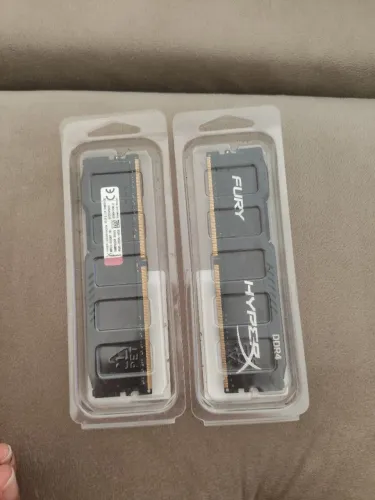 Memória ddr4 de 4 gigas cada