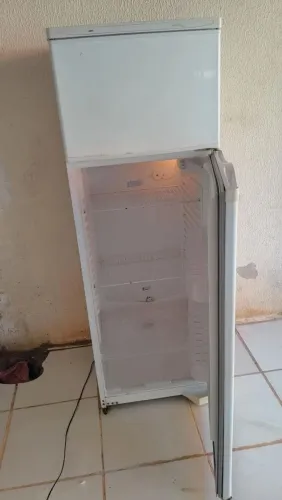 Geladeira Dako entrego