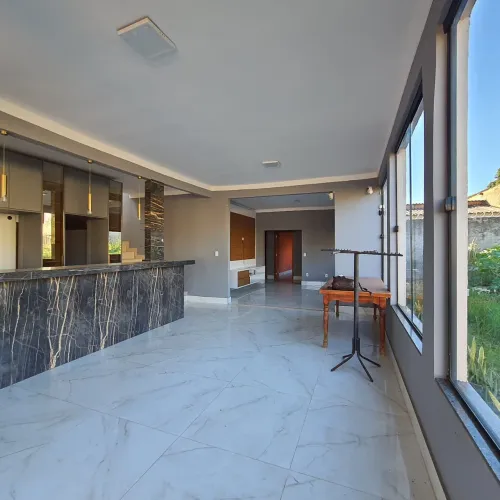Casa 4 Suítes 260m² Jd. Independência/ Ap. de Goiânia