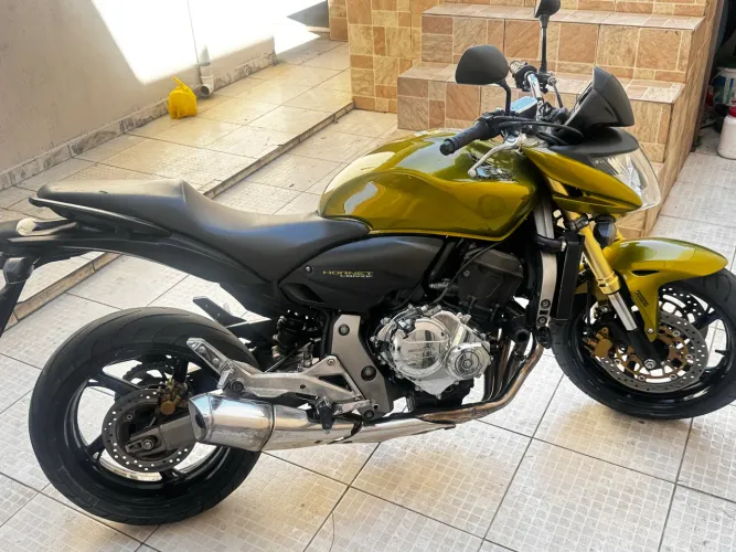 Vende se hornet 2009 zerada