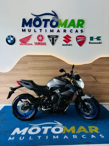 YAMAHA XJ6 2013