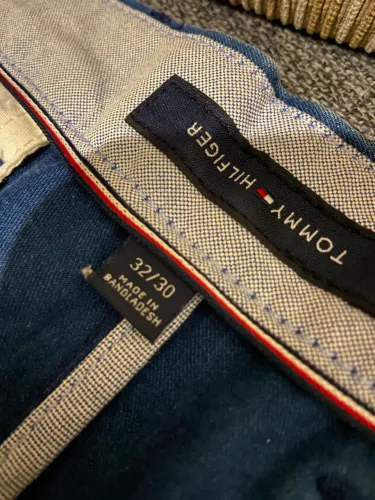 Calça Tommy Hilfiger TAM 42