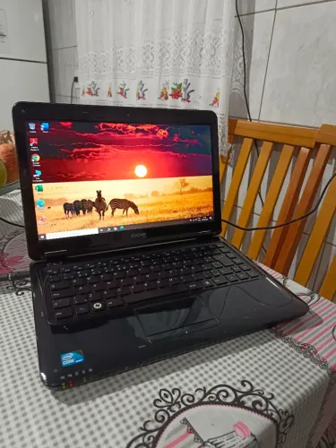 Notebook CCE i5 com 8gb memória, ssd, teclado ok, carregador novo.