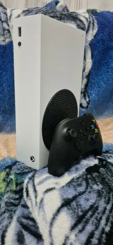 Vende-se Xbox Series S - 512gb, Pouco usado.