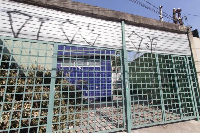 Casa comercial na Avenida Conselheiro Carrão, 506 300 m²