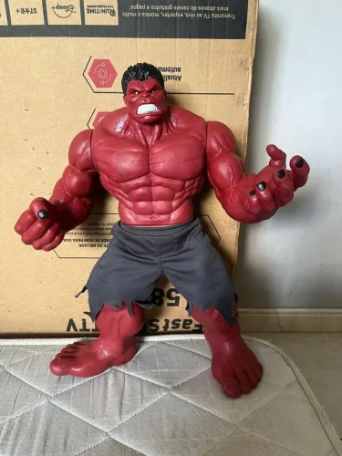 Boneco Hulk 50cm vermelho