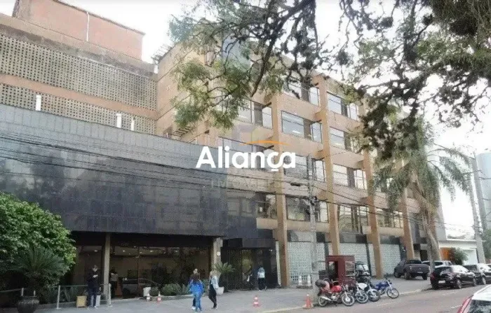 Sala comercial com 391m² prédio com gerador, portaria e elevador no bairro Navegantes em P