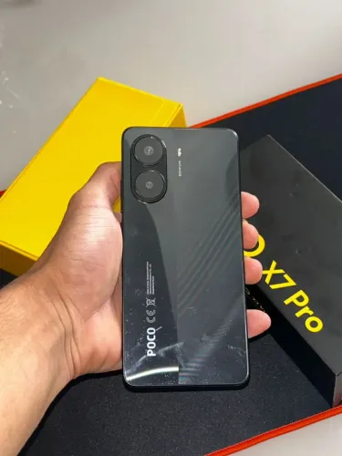 Poco x7 pro usado. 1500 