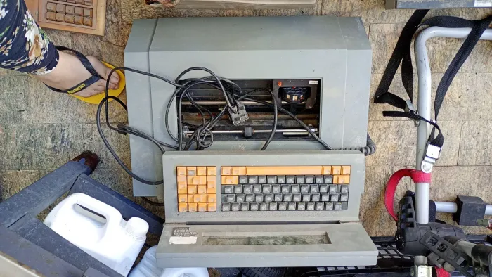 Telex com Teclado bem Conservado