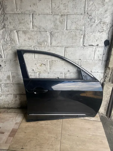Porta dianteira direita Honda civic G10 2023