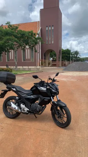 Fazer fz15 muito conservada