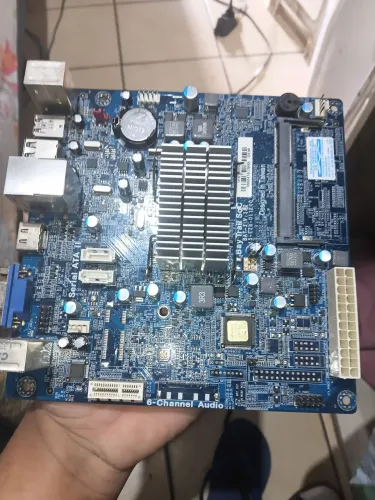 Placa mãe J&W JW-BT2A1-S05