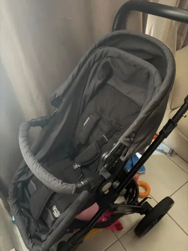 Carrinho de Bebê Cosco