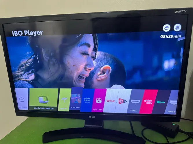 LG Smart TV Monitor 24 Polegadas