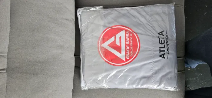 Kimono Gracie Barra A1 branco novo sem uso modelo v4 competition
