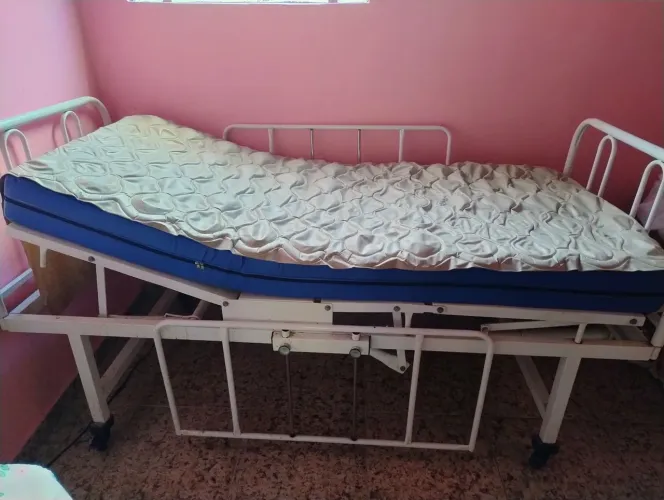 Cama Hospitalar Completa