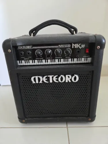 Amplificador Meteoro Nitrous NK 30 - 30w