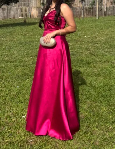 Vestido de festa rosa (madrinha, formanda, debutante, convidada)