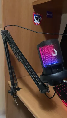Microfone Gamer Rgb com braço articulado