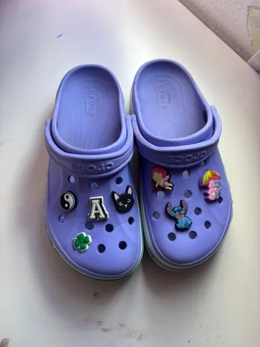Crocs tamanho 38 pouquíssimo usado