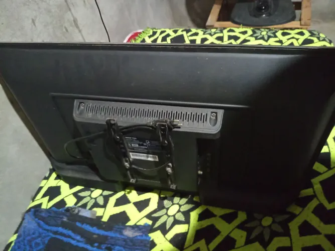 Televisão com defeito