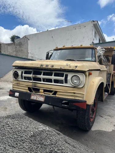 Dodge Caçamba