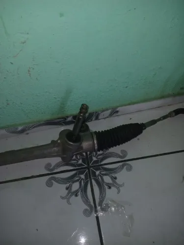 Venda direção do carro etios peças