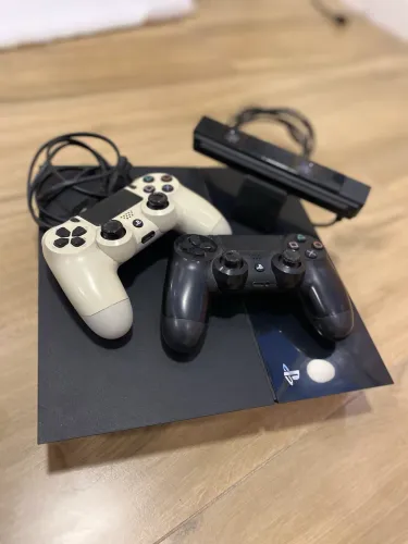PlayStation 4 com Câmera V1
