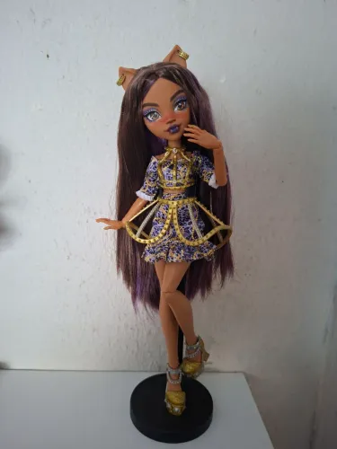 Clawdeen 1600 ( possui os acessórios )