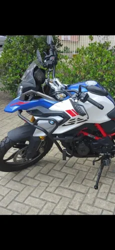 Vendo um linda moto