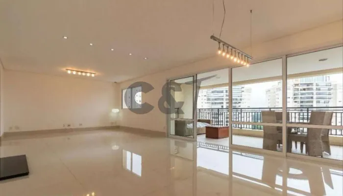 Apartamento- 4 Dormitórios (Suítes) para alugar no Jardim Marajoara - São Paulo