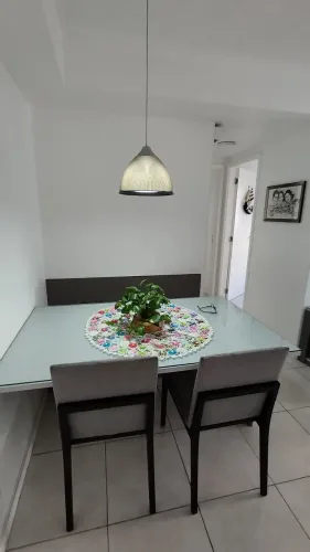 Lindo apartamento para venda no condomínio Jardins do Valqueire com 2 quartos em Vila Valq