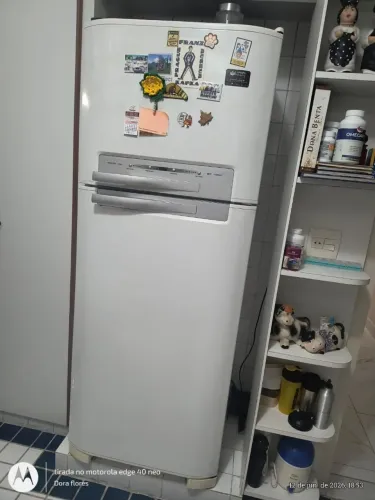 Vende geladeira branca