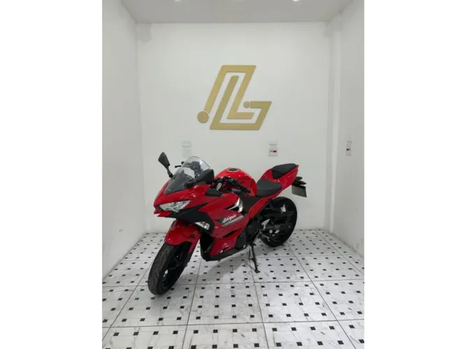 Kawasaki Ninja 400 2023