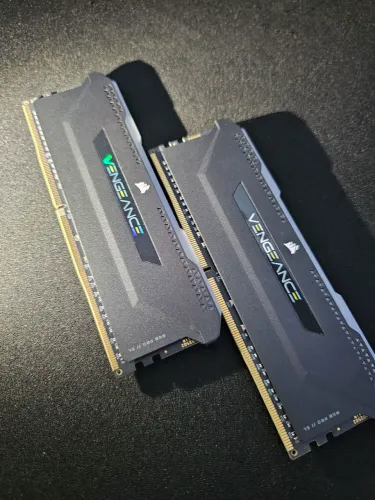 Corsair Vengeance Pro RGB 32GB 3200Mhz CL16
