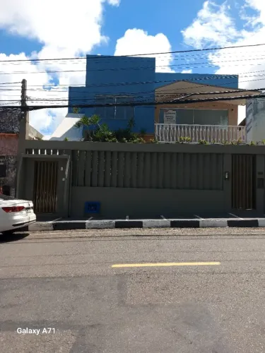 Imóvel para aluguel tem 200 metros quadrados em Luiz Anselmo - Salvador - BA